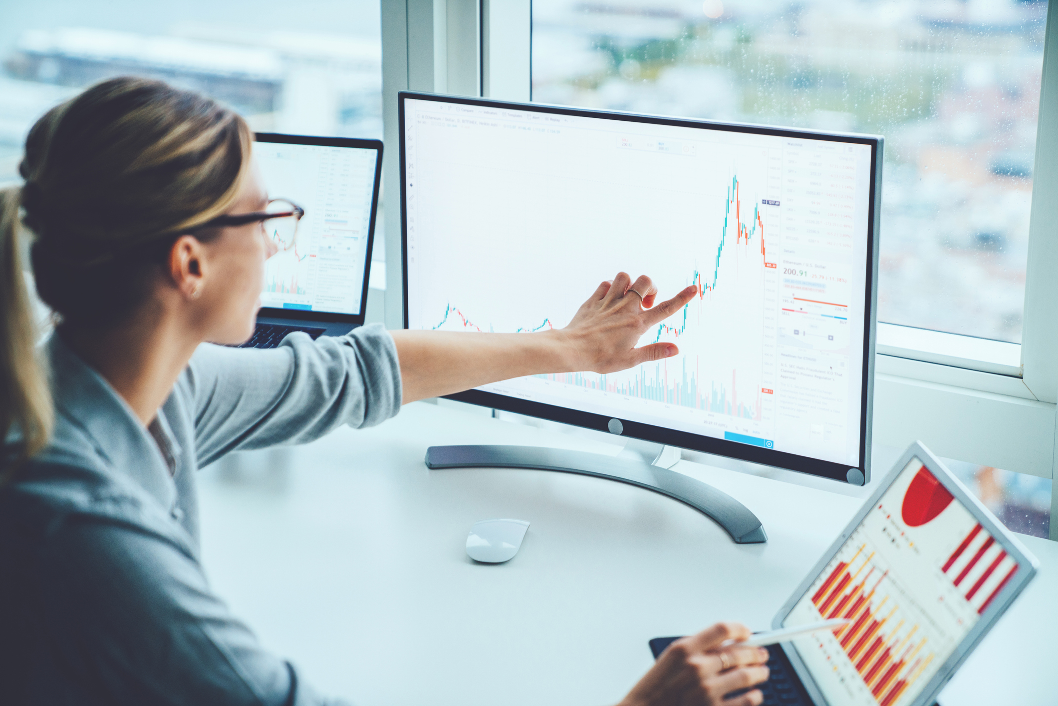 How to Use Big Data to Connect with Affluent Customers – Better Data. Better Customer Experience. Better Sales Revenue.