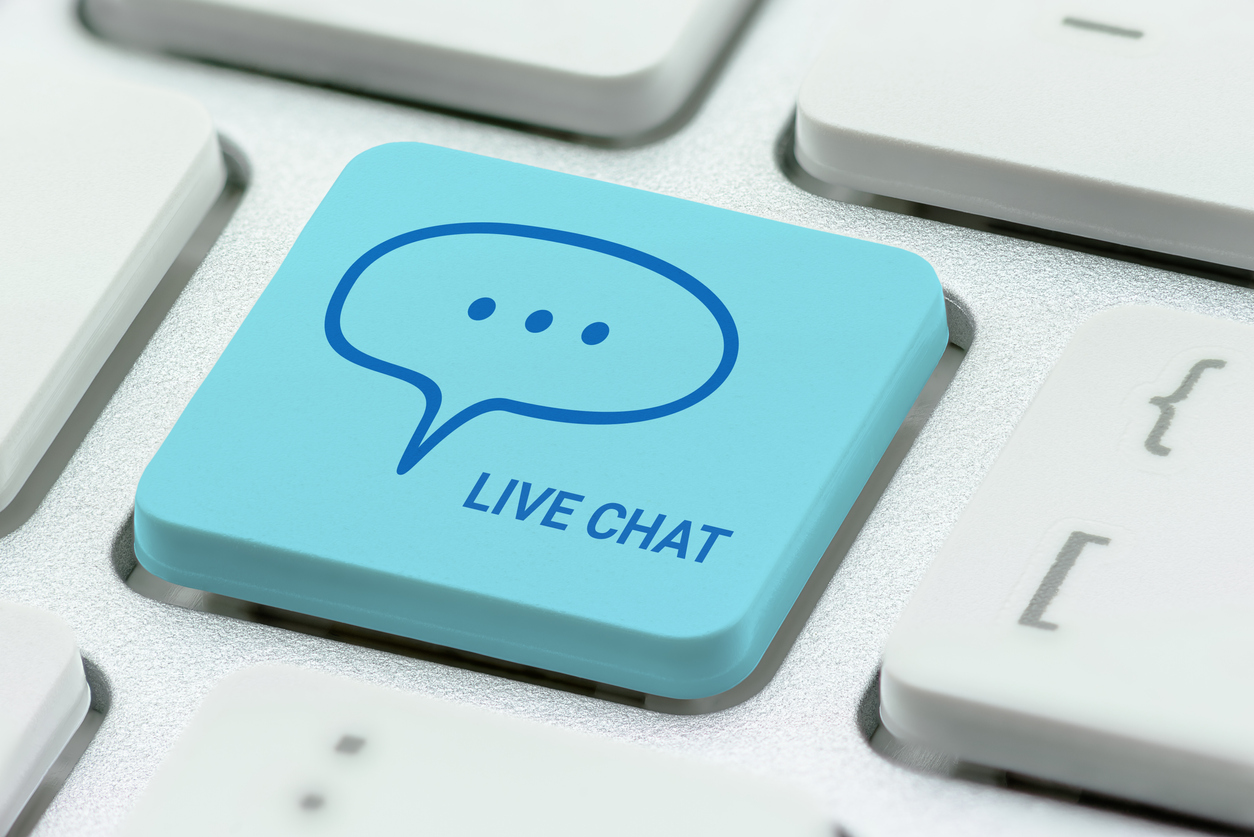 4 BEST PRACTICES FOR LIVE CHAT IN 2022